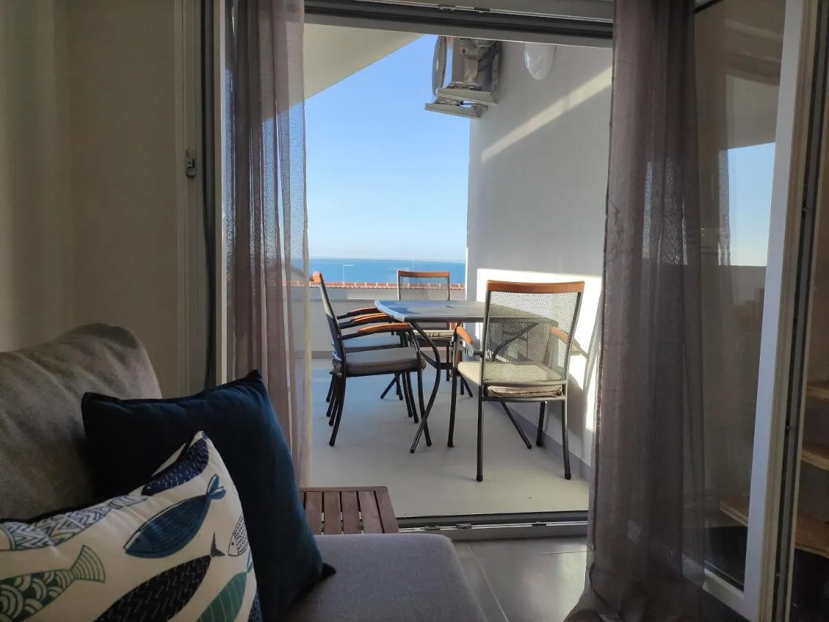 Apartment Sunrise Mandre